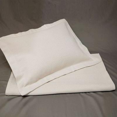 Soft Diamond Matelasse Coverlet, Full / Double, Light Cream