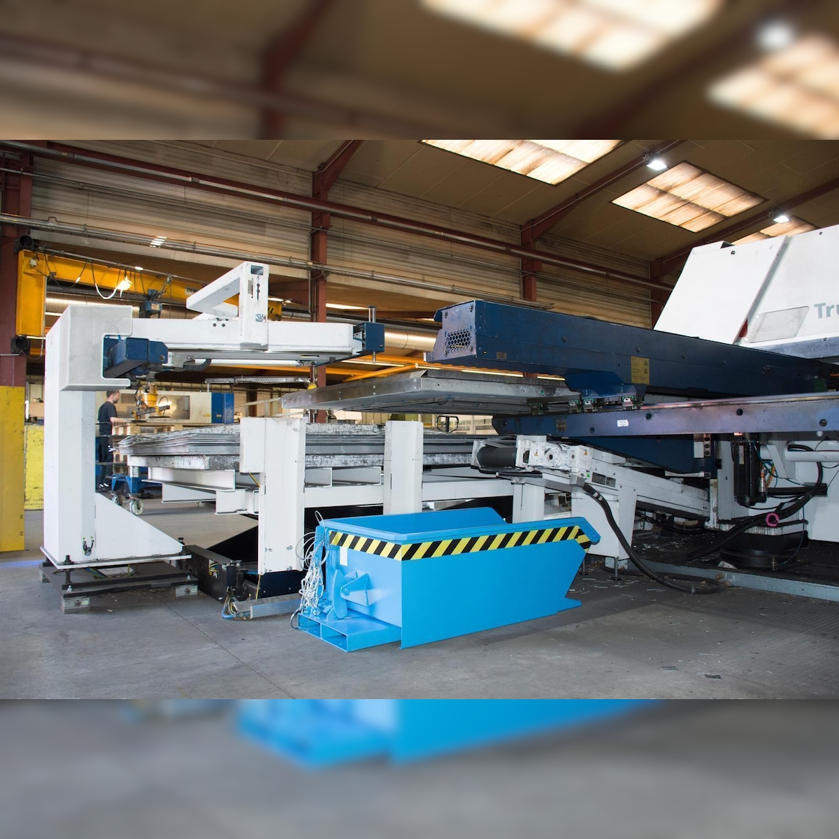 Bauer Mini-Kippbehälter MGU 230, lackiert, Resedagrün Image