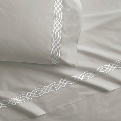 Resort Diamond Trellis Pillowcas...