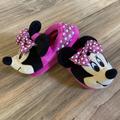 Disney Shoes | Disney Minnie Mouse Toddler Slippers Size 5-6 | Color: Black/Pink | Size: 6bb