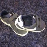 Nike Shoes | Gently Worn Toddler Sneakers | Color: Blue/White | Size: 9b