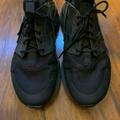 Nike Shoes | Men's Nike Air Huarache Run Casual Shoes | Color: Black | Size: 11.5
