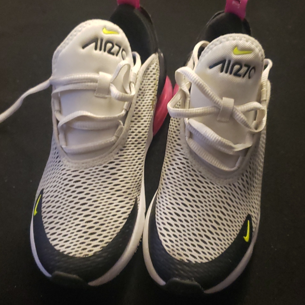 Nike Shoes | Air Nike Sneakers | Color: Black/White | Size: 2bb