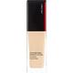 Shiseido Gesichts-Makeup Foundation Synchro Skin Radiant Lifting Foundation SPF 30 Nr. 220 Linen