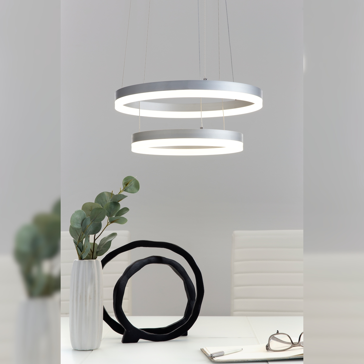 SalesFever Hängelampe rund Ø 38 cm | 2-flammig | inklusive LED-Ringe | Metall mit Acryl | B 38 x T 38 x H 150 cm | weiß-chrom Image