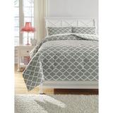 Signature Design by Ashley Media Comforter Set