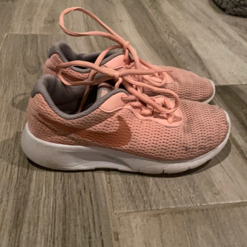 Nike Shoes | 1.5 Toddler Nike Sneakers | Color: Pink | Size: 1.5bb