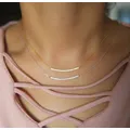 Collier de barre de courbe de ligne CZ pour les femmes zircon cubique AAA bijoux simples
