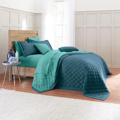 BH Studio Reversible Quilted Bedspread by BH Studio in Peacock Turquoise (Size FULL)