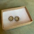 Free People Jewelry | Free People Gold Flower Stud Earrings | Color: Gold | Size: Os