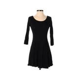 Forever 21 Casual Dress - A-Line Scoop Neck 3/4 Sleeve: Black Solid Dresses - Women's Size Small