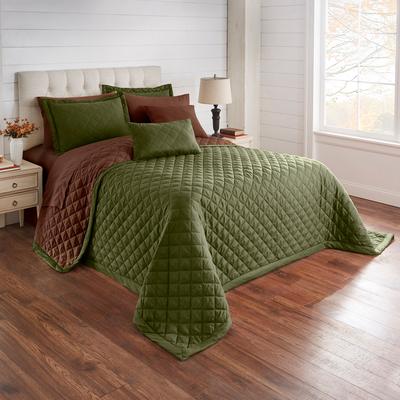 BH Studio Reversible Quilted Bedspread by BH Studio in Green Chocolate (Size FULL)