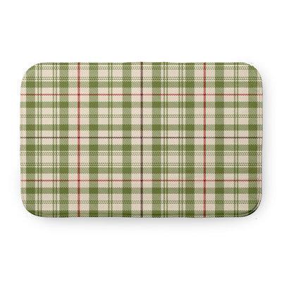 e by design Plaid Pet Feeding Placemat in Green, Size 0.5 H x 24.0 W x 17.0 D in | Wayfair PMRHG1351IV6GR9-S