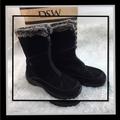 Columbia Shoes | Columbia Teraval Black Waterproof Boots 7 1/2 | Color: Black/Gray | Size: 9.5