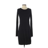 Casual Dress - Shift: Black Solid Dresses - Women's Size P