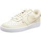 Nike Damen Sneakers, Beige Pearl White, 36 EU