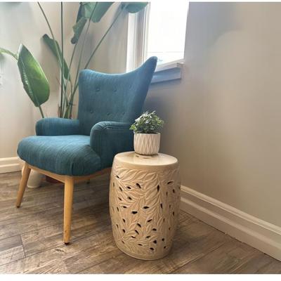 Euro Ceramica 18“ ”Olivia Leaf Decorative Garden Stool