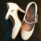 Giani Bernini Shoes | New Giani Bernini Off White Shoes. Size 6.5 (Will Fit A 5 Or 5.5) 3 Inch Heel | Color: White | Size: 6.5