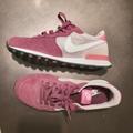 Nike Shoes | Nike Tennis Shoes | Color: Pink/Purple | Size: 6.5