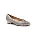 Wide Width Women's Jade Pump by Trotters in Pewter (Size 7 1/2 W)