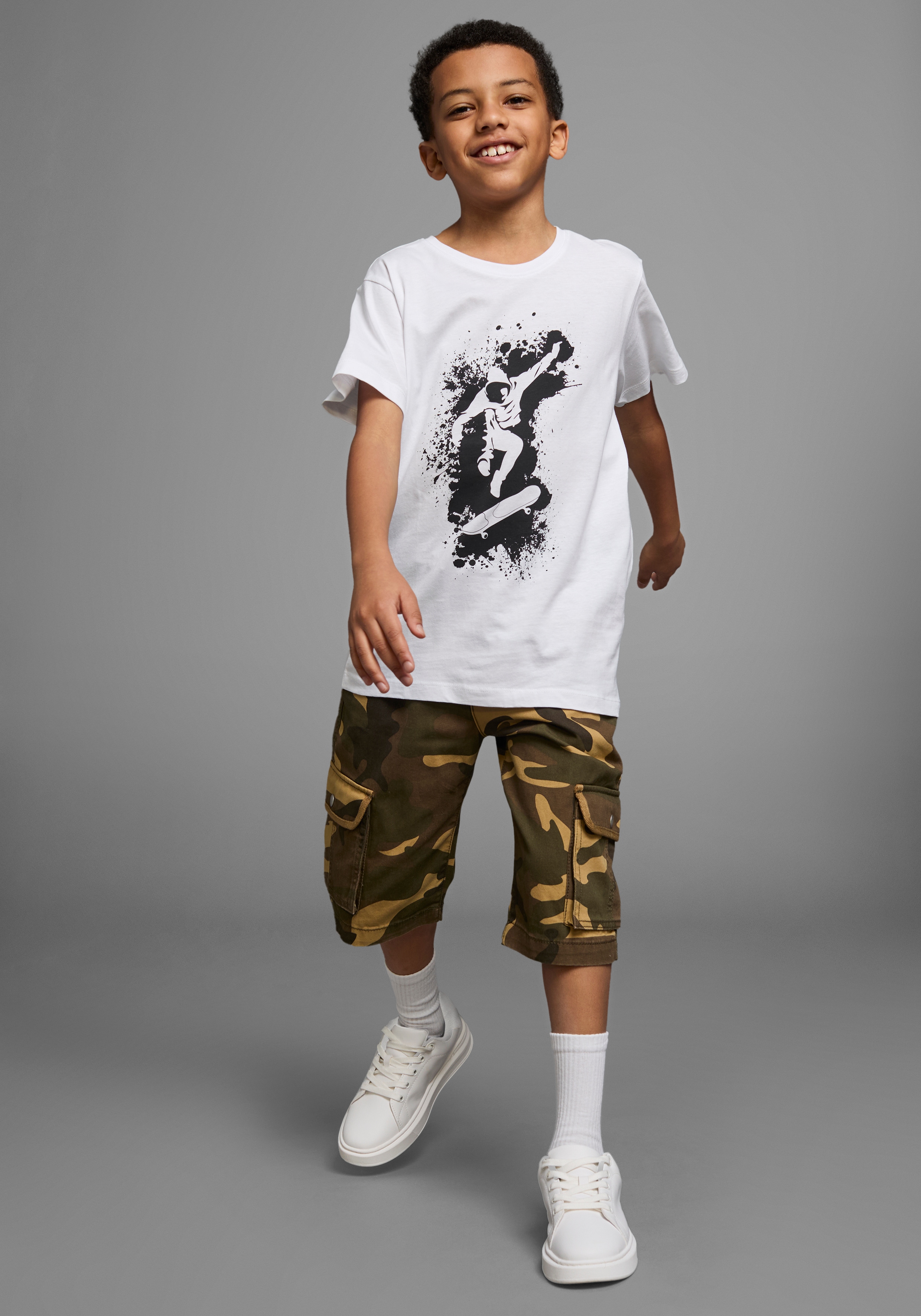 T-Shirt KIDSWORLD "Mit coolem SKATER-Print", Jungen, Gr. 152/158, weiß, Jersey, Obermaterial: 100% Baumwolle, bedruckt, Basic, Rundhals, Shirts T-Shirt, Kurzarm, Basic-Passform, bedruckt, Rundhalsausschnitt