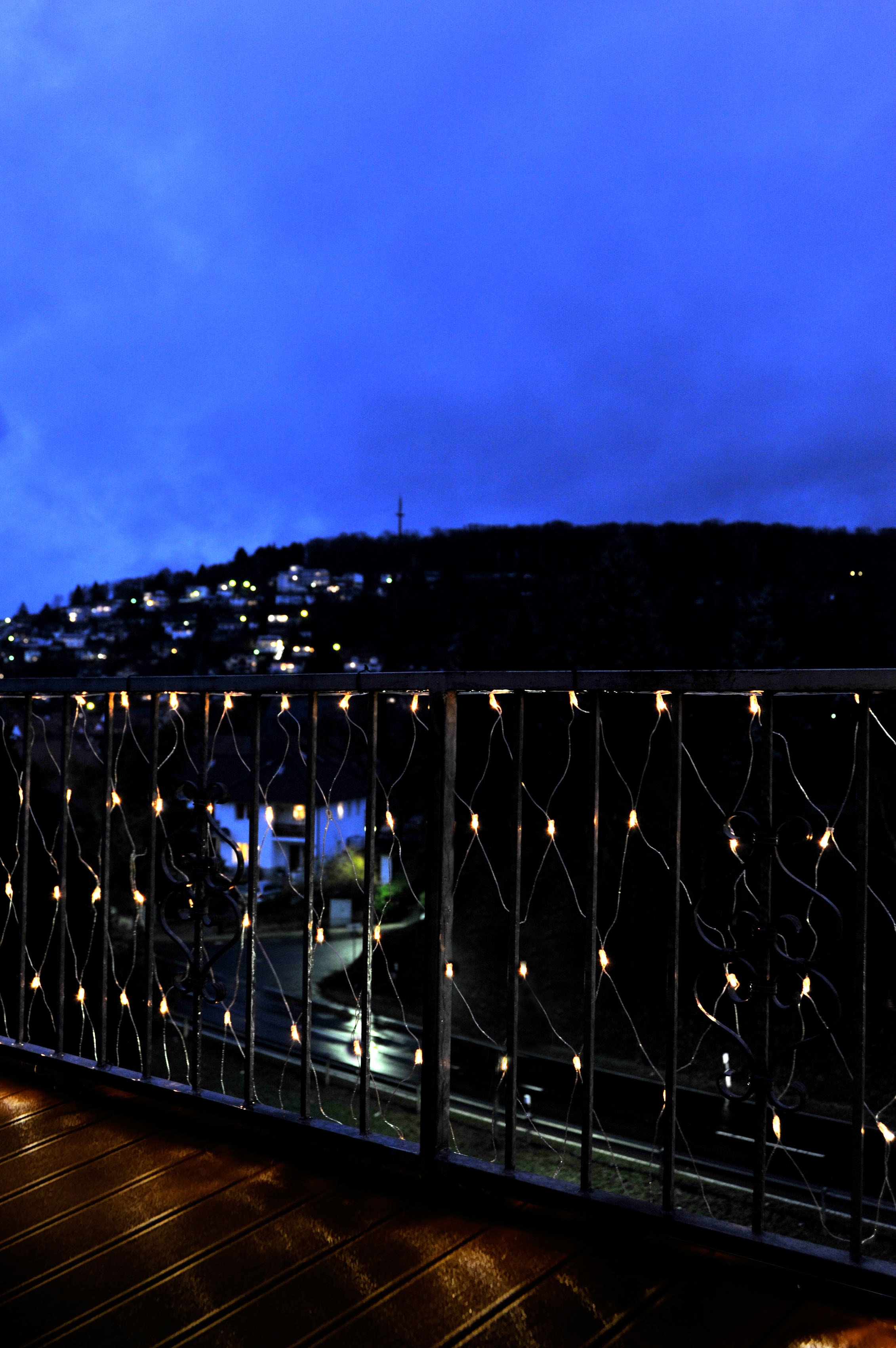 KONSTSMIDE Lichternetz "Weihnachtsdeko aussen", transparent, Dioden 160 Stk. Flammen 160 Stk., Kabellänge 5m x Gesamtlänge 7m, Lichterketten, Microlight Lichternetz, 160 klare Birnen