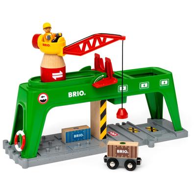 Spielzeugeisenbahn-Erweiterung BRIO "BRIO WORLD, Bahn Verlade-Terminal" Spielzeugeisenbahn-Erweiterungen bunt Kinder Ab 3-5 Jahren