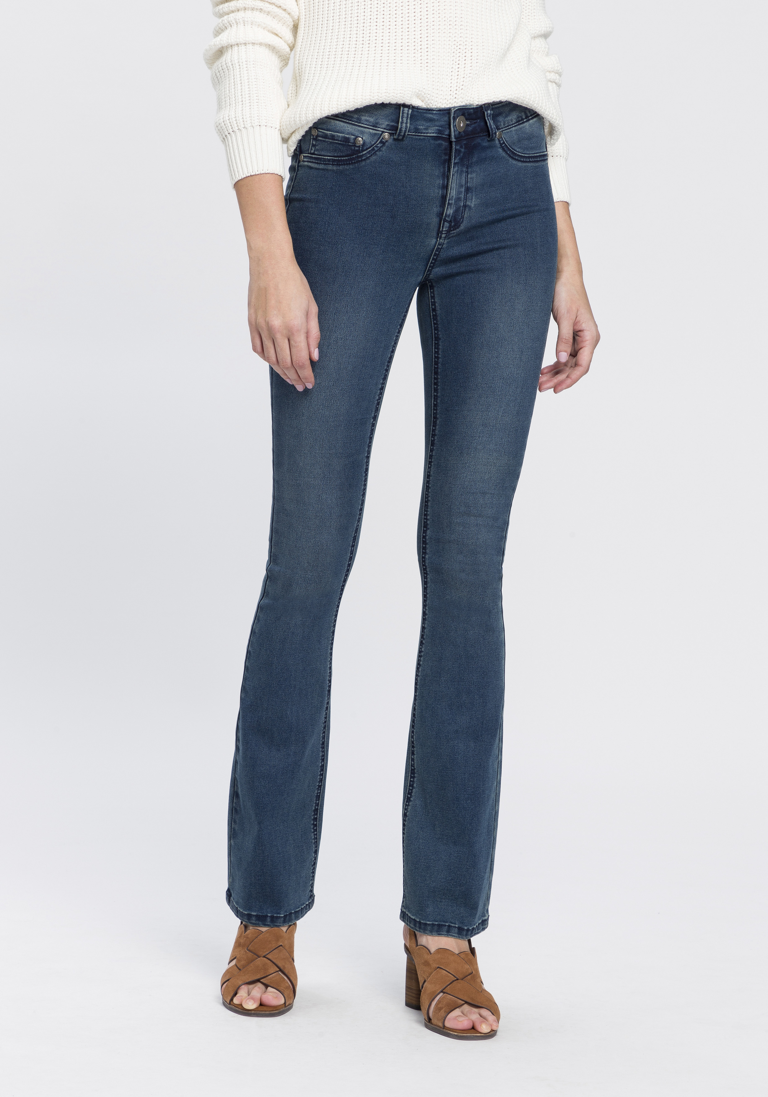Bootcut-Jeans ARIZONA "Ultra Stretch", Damen, Gr. 17, K + L Gr, blau (dunkelblau us), Denim/Jeans, Obermaterial: 63% Baumwolle, 32% Polyester, 5% Elasthan, eng lang, Jeans, ausgestellte Beinform, Used-Waschung, hohe Leibhöhe