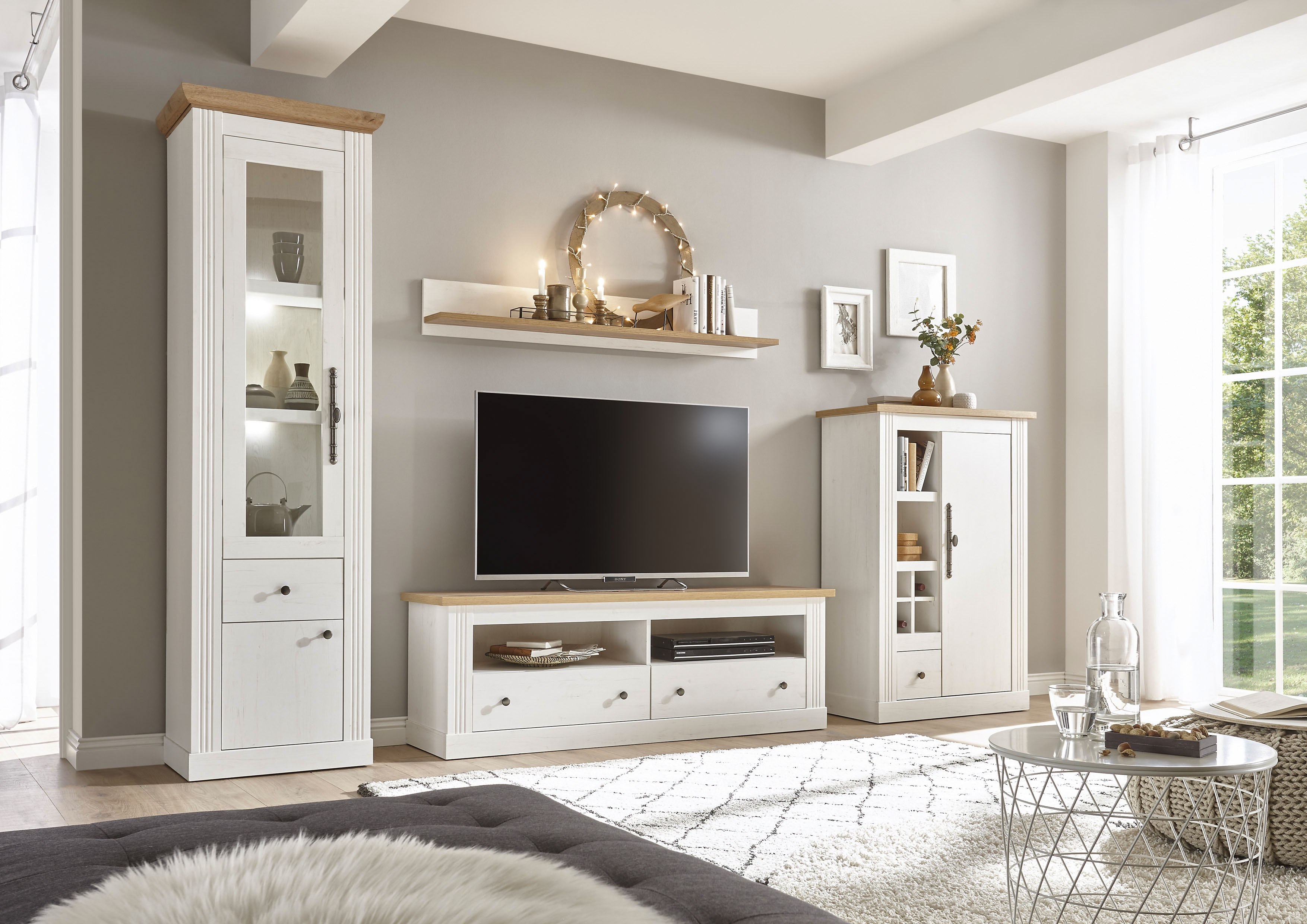 Wohnwand HOME AFFAIRE "Westminster TOPSELLER", weiß (pinie weiß, wotan eiche), B:334cm, Kastenmöbel-Sets, Holz Wohnwände Wohnwand, im romantischen Landhausstil