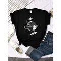 L'astronaute voyage dans l'espace t-shirt femme mode haut basique t-shirts surdimensionnés t-shirt