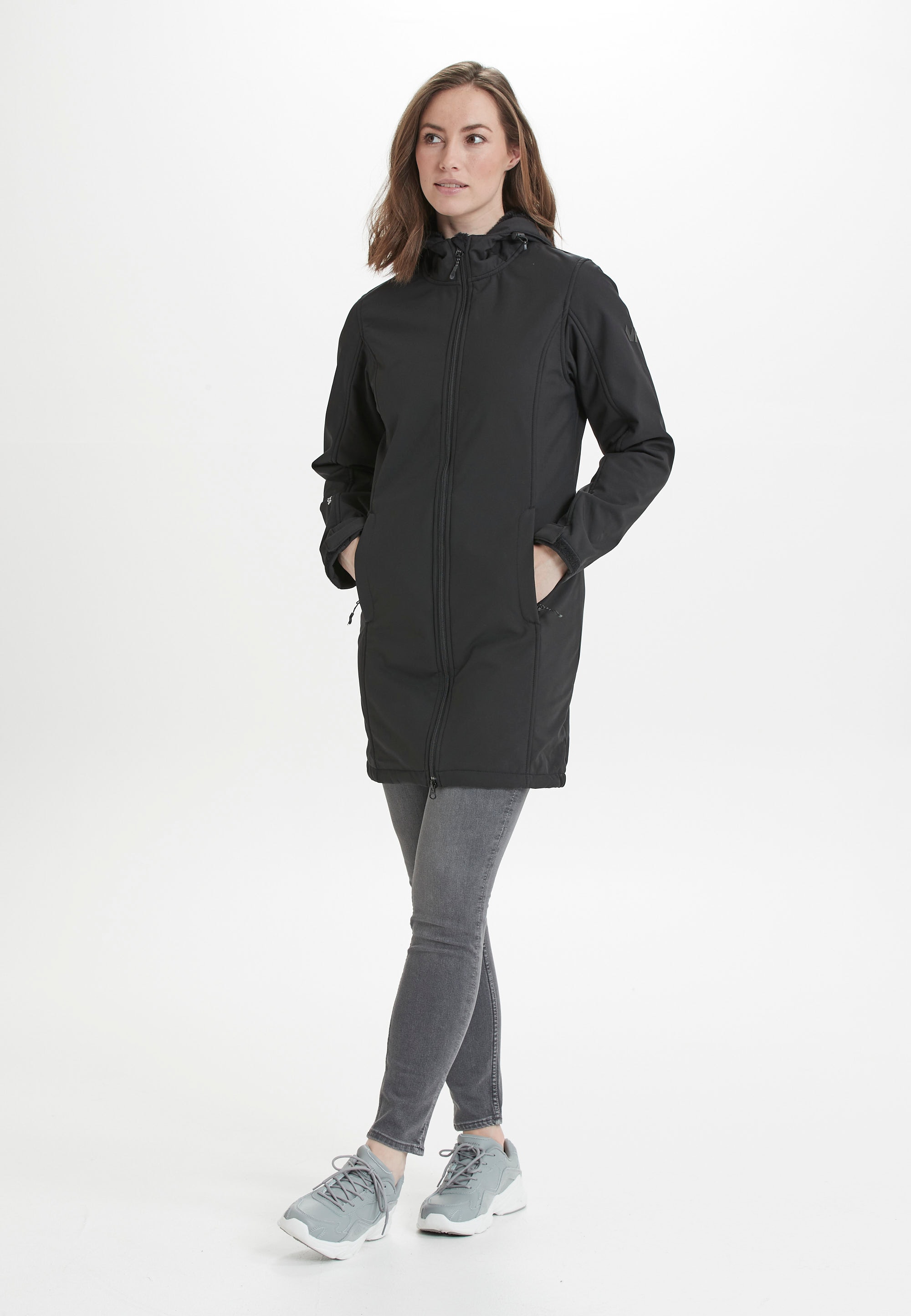 „Softshelljacke WHISTLER „“ZADIE““ Gr. 38, schwarz Damen Jacken Lange mit 8.000 mm Wassersäule“