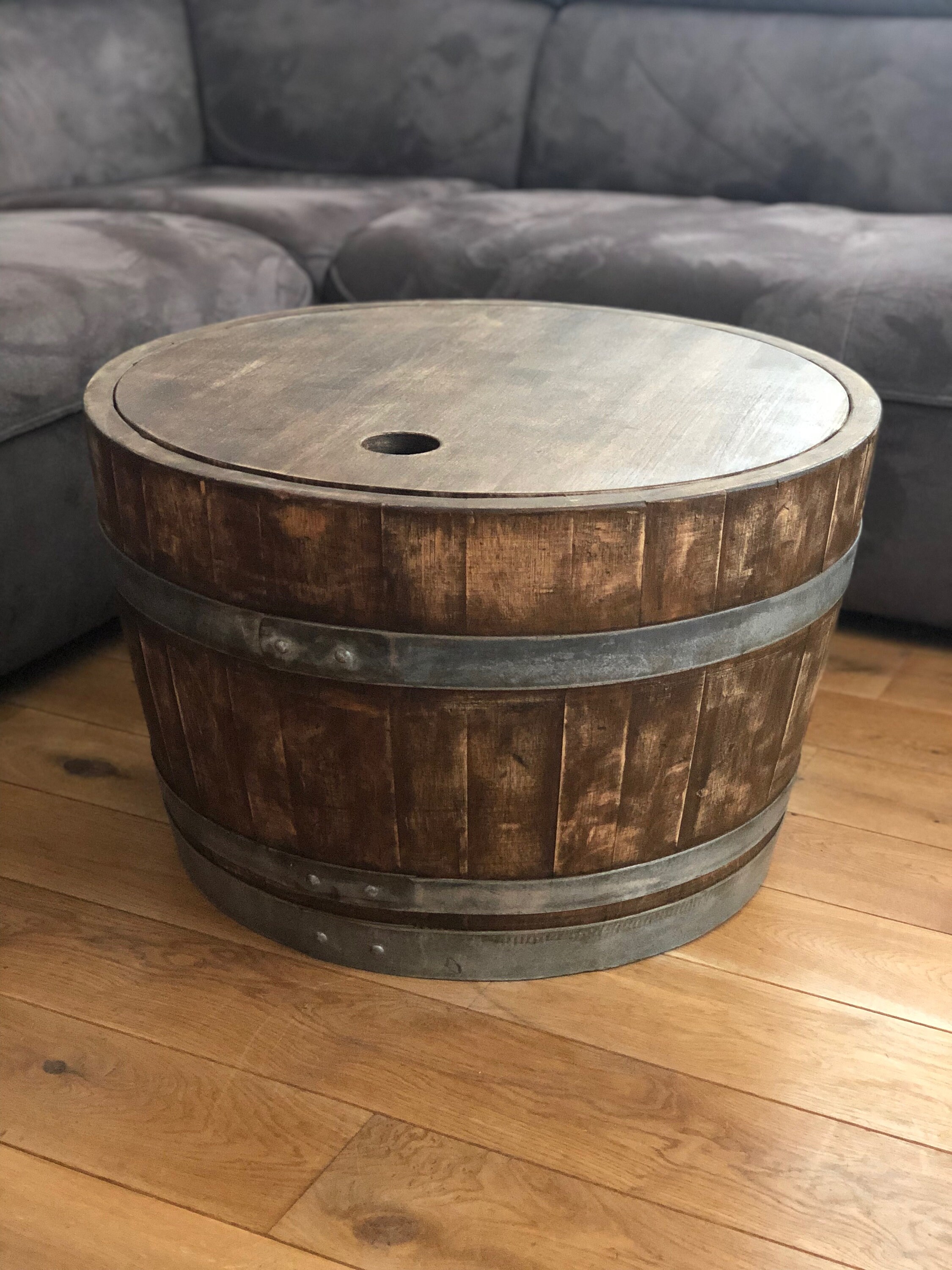 Weinfass Couchtisch mit Holzdeckel Whiskyfass-Optik