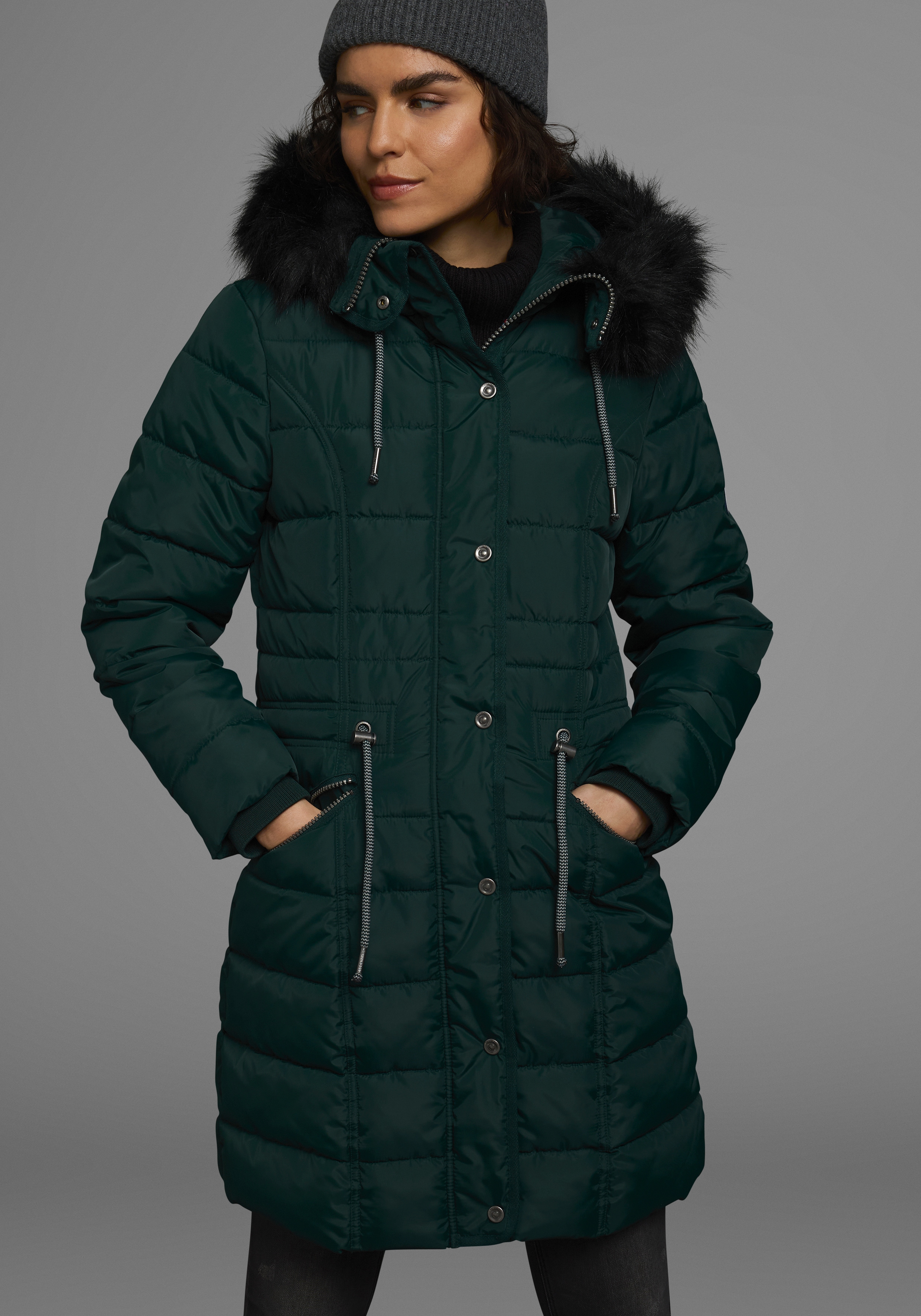 Steppjacke KANGAROOS, Damen, Gr. 48, grün, Web, Obermaterial: 100% Polyester. Besatz: 80% Polyacryl, 20% Polyester. Futter: 100% Polyester. Wattierung: 100% Polyester, kontrastfarbene Details, unifarben, figurbetont Po-bedeckend, Rippbündchen,... Image