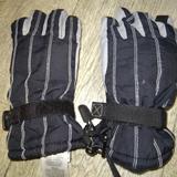 Columbia Accessories | Columbia Ski Gloves | Color: Black/Gray | Size: Youth Medium