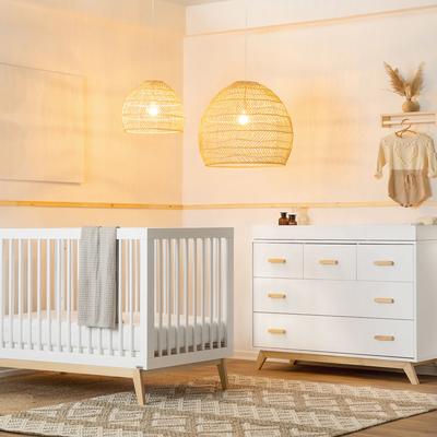 dadada Soho 3-in-1 Convertible Crib + 5-Drawer Dresser Bundle - Natural / White / Natural