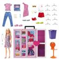 Barbie Fashionistas Armadio dei Sogni Playset con bambola bionda, largo più di 60 cm, 15+ aree per riporre gli accessori