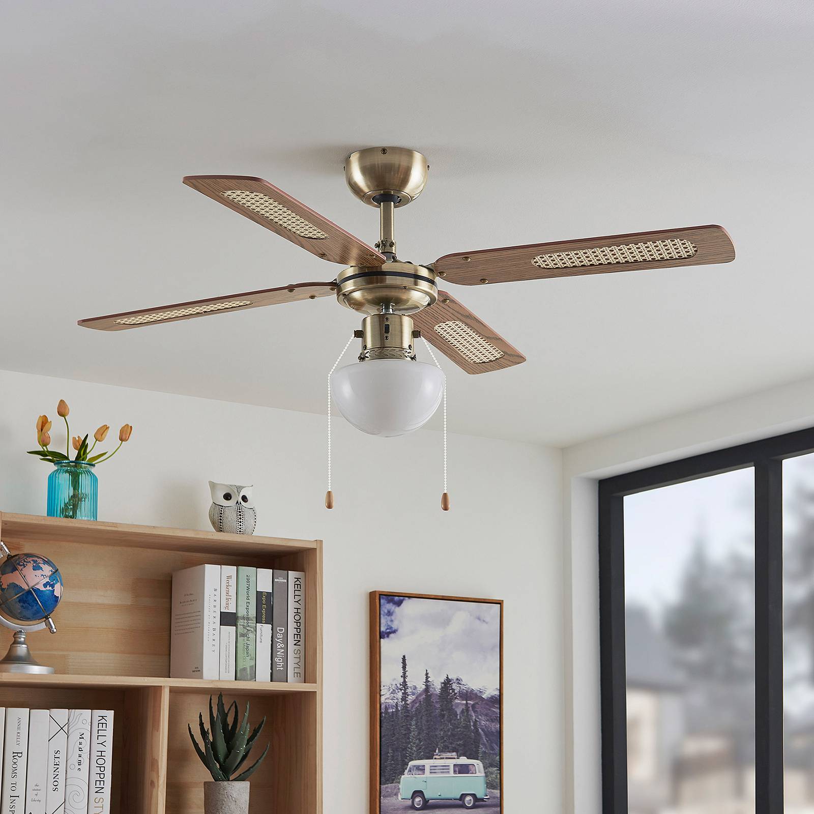 Lindby Deckenventilator mit Licht Rakan, leise, Ø 106 cm Rakan, messing / gold, für Wohn- / Esszimmer, Metall, Landhaus / Rustikal