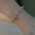 Bracelet de fleur de tulipe d'opale pour les femmes bracelets perlés de cristal de luxe léger