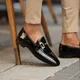 Mocassins noirs pour hommes décoration en métal chaussures d'affaires respirantes Zapatos De