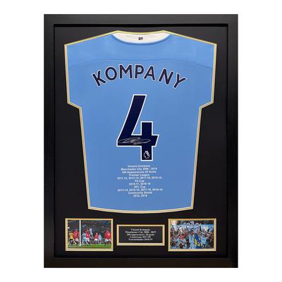 Vincent Kompany signiertes Trikot mit den Karrierestatistiken von Manchester City – gerahmt Image