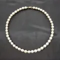 Collier de perles d'eau douce ovales blanches pour femme fermoir magnétique rempli d'or 14 carats