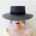 Chapeau de paille noir et blanc même matériau différents styles chapeau de soleil chapeau de