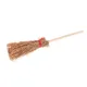 Maison de poupée Miniature à échelle 1/12 1 pièce Besom meubles de sorcière en bois Figurines