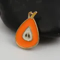 Dorypik Perles en alliage à base de zinc Fruit Poire Charms for Jewelry Executive Orange Enamel