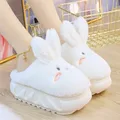 Pantoufles de lièvre de lapin blanc pour femmes plate-forme animale mignonne mules de maison