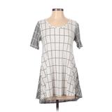 Lularoe Casual Dress - A-Line Scoop Neck Short sleeves: Gray Grid Dresses - Women's Size 2X-Small