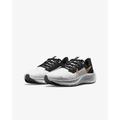 Nike Shoes | Nike Air Zoom Pegasus 38 Running Shoe In Black/Gold | Color: Black | Size: 10.5