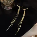 Boucles d'oreilles rétro pour femmes couleur or argent longues pendantes pampilles en métal