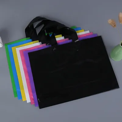 Sac en plastique coloré avec poignée sacs à provisions emballage de vêtements sac cadeau pour