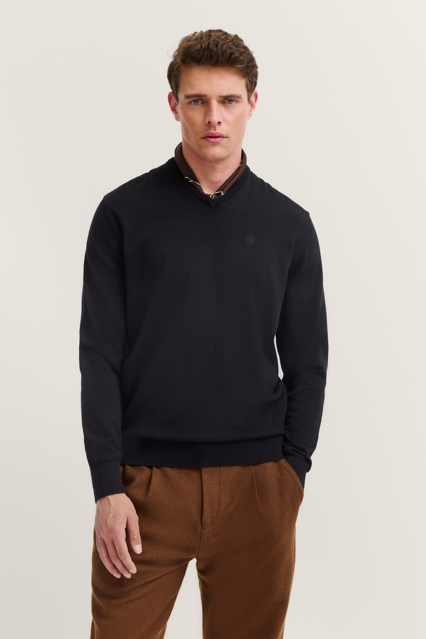 V-Ausschnitt-Pullover BUGATTI "Basic Essential", Herren, Gr. 3XL, schwarz, 100% Baumwolle, regular fit, V-Ausschnitt, Rippbündchen, Pullover, aus reine Baumwolle